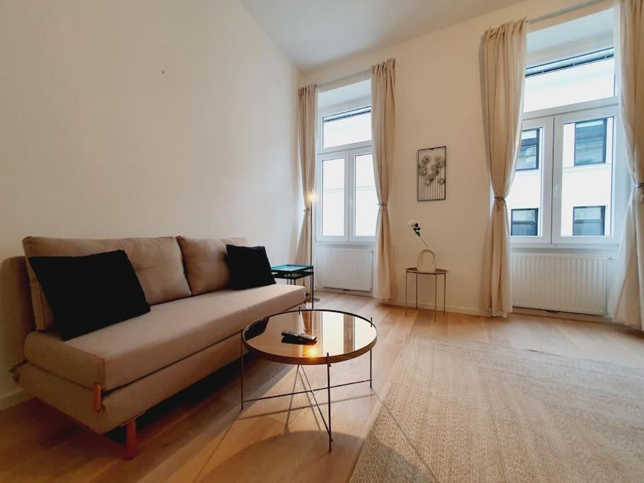 Savoir Vivre Apartments Rosinagasse Wien Ngoại thất bức ảnh