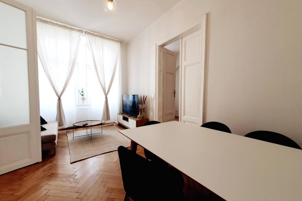 Savoir Vivre Apartments Rosinagasse Wien Ngoại thất bức ảnh